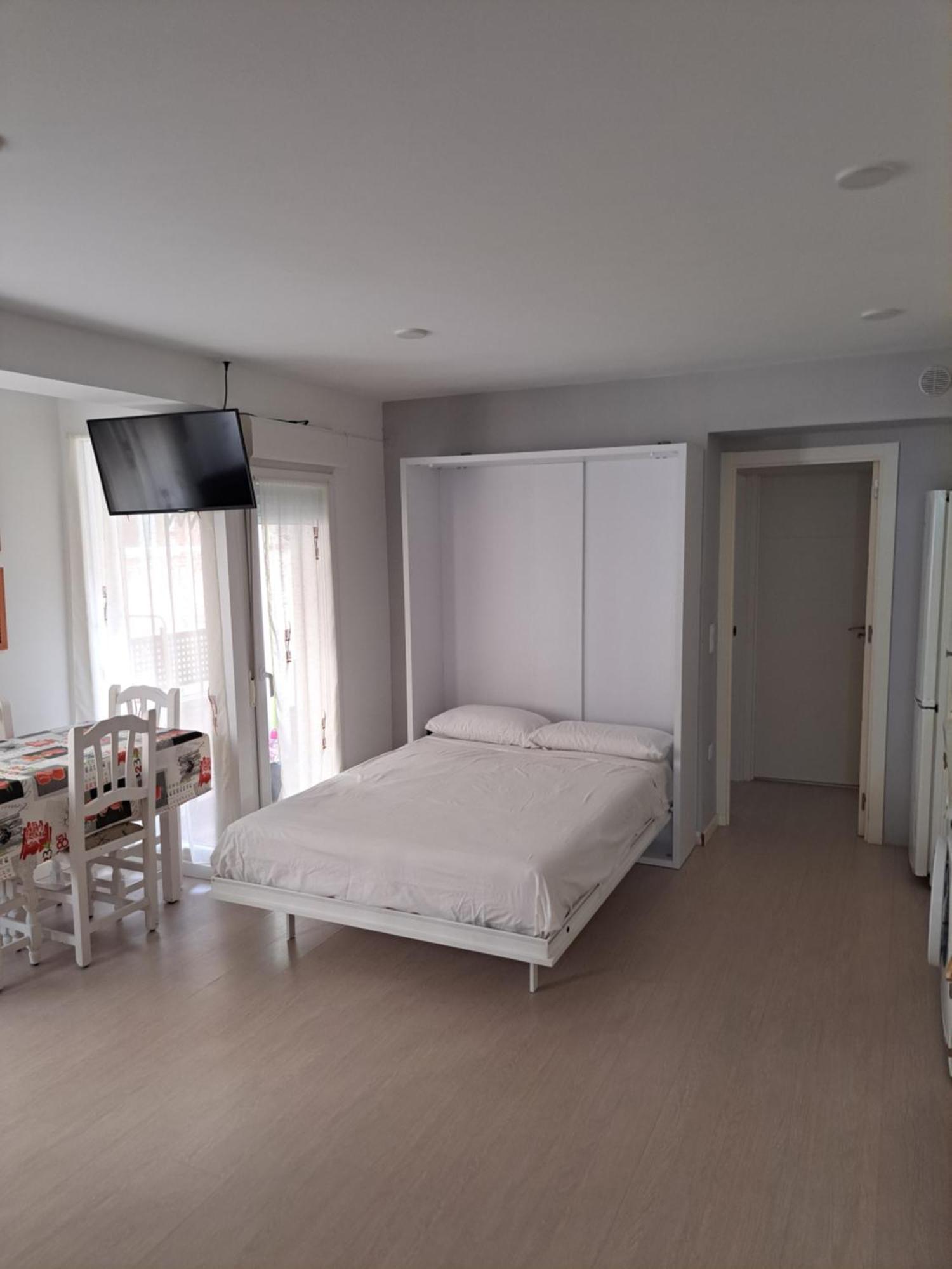 Apartamentos Centro Santa Pola Buitenkant foto