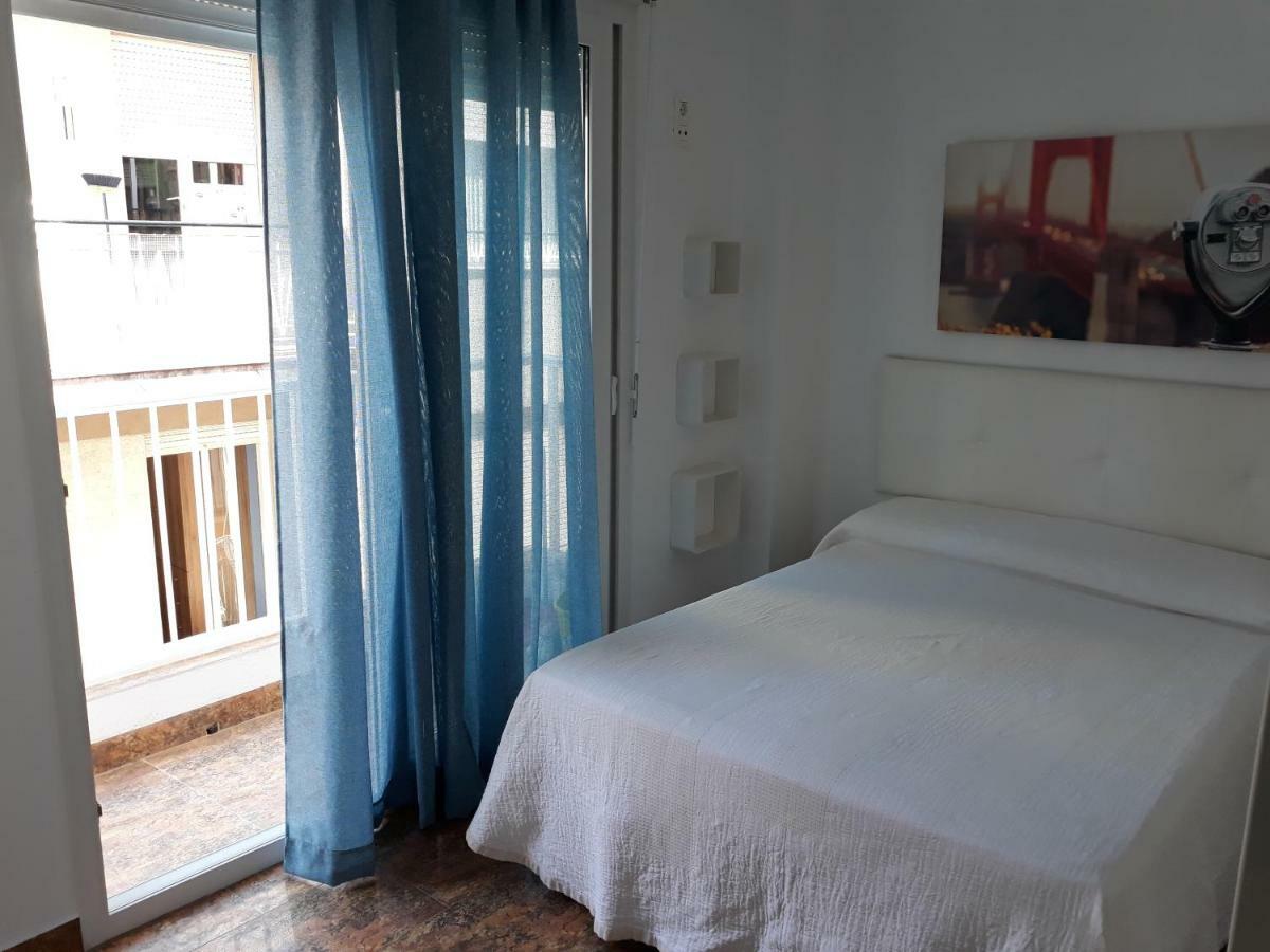 Apartamentos Centro Santa Pola Buitenkant foto